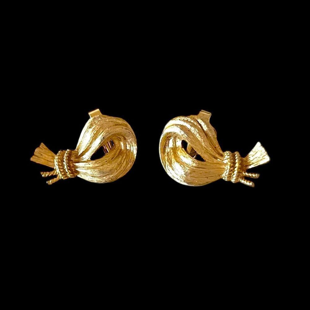 Vintage 1950’s Crown Trifari Brushed Gold Rope Earrings